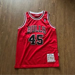 Michael jordan mitchell and ness jersey Medium (40) #45